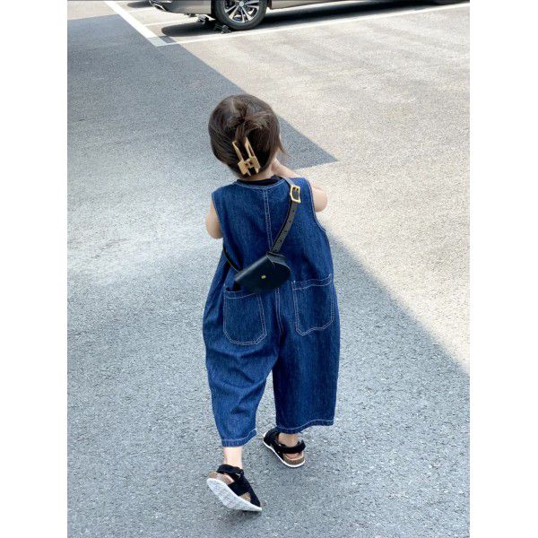 Children's bodysuit suspenders 2023 spring and summer boys and girls Korean version fashionable loose work clothes sleeveless jeans bodysuit 