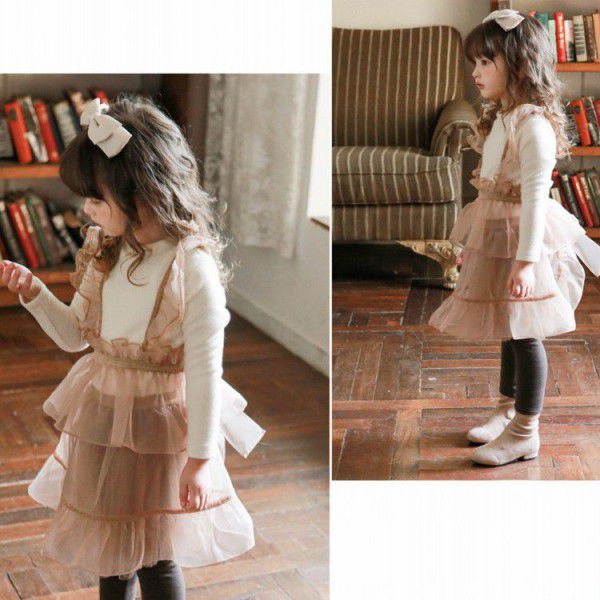 Autumn and winter style Strawberry Shan Korean children's dress girls' fake two pieces of lace foreign fairy gas plush T-shirt pre-sale