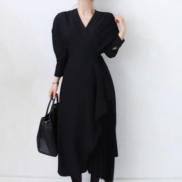 Vintage dress Long French Hepburn chiffon pleated shirt skirt Irregular V-neck long skirt Korean skirt
