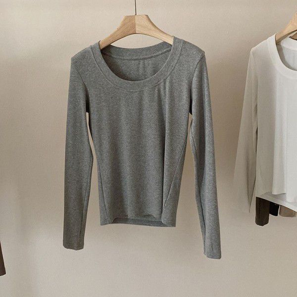 Simple round neck long-sleeved t-shirt for women in spring 